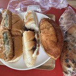 Boulangerie K YOKOYAMA  - コロッケパン、あんバター、辛口カレーパン、チョコくるみパン