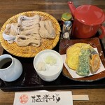 Soba Chaya Gokurakubo - ざる蕎麦と野菜天