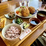 cafe 木蓮 - シイタケ肉詰フライ定食（1,400円）