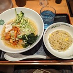 Hidakaya Keisei Funabashi Ten - 冷麺に半チャーハン