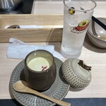 はんばーぐ&おむらいすのお店 いくら - コーン冷製ポタージュ