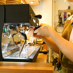 Kinshicho Cafe & Bagel Roji Coffee - 