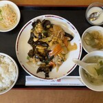 Chinese Kyoran - キクラゲ玉子と豚肉炒め定食（790円）