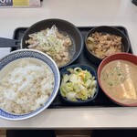 吉野家 - W定食(牛皿・ねぎ塩豚定食)、冷や汁変更、お新香