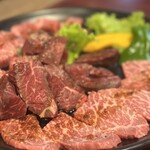 文八 - お肉が乾いて少し変色しているの、わかるだろうか...