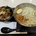 Niku no Yama Gyu Keyaki Walk Maebashi Ten - 料理