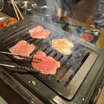 Yakiniku Horumon Tasuki Shinbashi 2 Go Ten - 