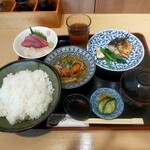 活魚料理 あきやま - 料理写真:昼定食1000円 ご飯大