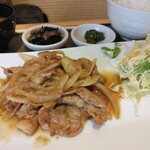 みうら亭 - 料理写真:生姜焼きボリュームたっぷり！