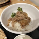 Juuwari Soba Ishikawa - ざる蕎麦+日替り丼（牛丼）…税込950円]