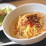 デニーズ - 冷やし豆乳担々麺〜スパイシー唐揚げ〜みにごはんのセット