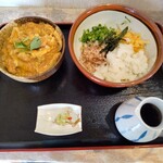 正香 - 料理写真:親子丼とおろしそば