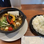 TIGER CURRY Nigata Ten - ジューシーチキン野菜カレー¥1550（ライス大盛＋¥140）