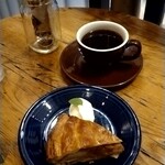 GRANNY SMITH APPLE PIE & COFFEE Ginza Ten - フレンチダマンド870円と珈琲480円