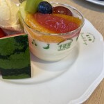 Kyobashi Senbikiya Fruit Parlour Daimaru Tokyo Ten - 