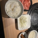 ホルモン焼肉 食道楽 - 