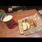 Bistro Banbiina Yokohamaekimaeten - 