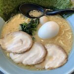 横浜家系ラーメン 喜多見家 - 料理写真: