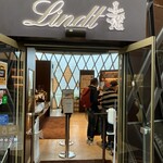 Lindt Chocolat Boutique & Cafe Karuizawa Purinsushoppingupurazaten - 