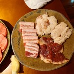 Sumibi Yakiniku Meigyoku Shima Ten - 