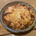 Cheese&meat ANZU - 鶏むねチーズ焼き。オニオングラタンスープみたい。