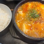 カルビ丼とスン豆腐専門店 韓丼 - 