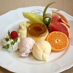 Kyobashi Senbikiya Fruit Parlour Daimaru Tokyo Ten - 