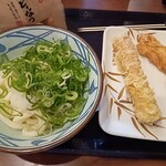 Marugame Seimen Kyotango Ten - おろし醤油冷とちくわ天とかしわ天