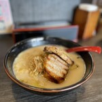 薩摩ラーメン 四天王 - 料理写真: