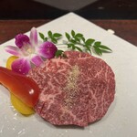 黒毛和牛焼肉 虎斑 - 