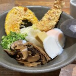 Udon Oyobe Seikibashiten - 