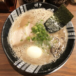 Hakata Issou Shin Yokohama Ramen Hakubutsukan Ten - 味玉ラーメン（1050円）