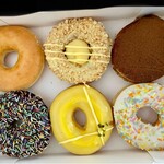 Krispy Kreme Doughnuts Oofunarumineuinguten - 