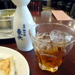 Doku Ichi Sho Gyoza Gyotoku Ten - 「紹興酒」ナゼか徳利に入って出てきた。