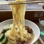 Korean Cold Noodles Dining Tsurushiko Morioke Eki Ten - 透明感ある麺