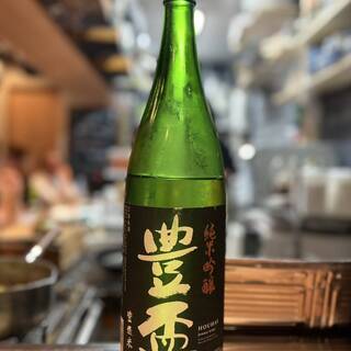 We have a lineup of Japanese sake carefully selected by the owner. We will also make recommendations.