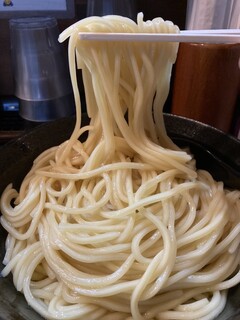 Echigo Ishin Yuzawa Honten - つけ麺の麺