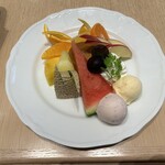 Kyobashi Senbikiya Fruit Parlour Daimaru Tokyo Ten - 