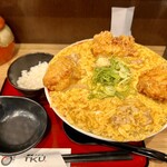 254431670 - 鶏天鶏卵カレーうどん　中盛　1290円