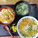 王将食堂 - 料理写真:中華そば＆かつ丼(ご飯少なめ)