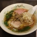 龍鳳 - ラーメン（580円）