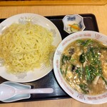 中華飯店　紅蘭 - 肉とニラのつけ麺\930+大盛\200=\1130