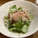 Namamen Senmon Kamakura Pasta Ko-Suka Beisaido Sutoa-Zu Ten - セットのサラダ