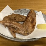 Shikoku Kyodo Kasseika Waraya 88 Kamifukuoka Ekimaeten - 手羽先炙り焼き