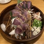 Shikoku Kyodo Kasseika Waraya 88 Kamifukuoka Ekimaeten - 鰹藁焼き塩たたき（大）