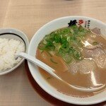 Ramen Yokozuna Higashiosaka Ten - ラーメン並　６９０円 　ライス小５０円