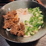 更科 - ぶっかけ肉うどん