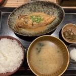 Shinpachi Shokudo Nakano Ten - サバ味噌定食　979円