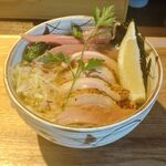 Kamodashi Chuka Soba Menya yoshiki - 