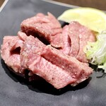 Yakiniku SEJONG Marunouchi Ten - 生厚切り上塩タン